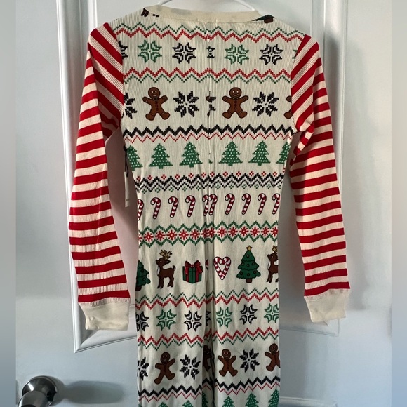Christmas Print Pajama Jumpsuit - Picture 10 of 11